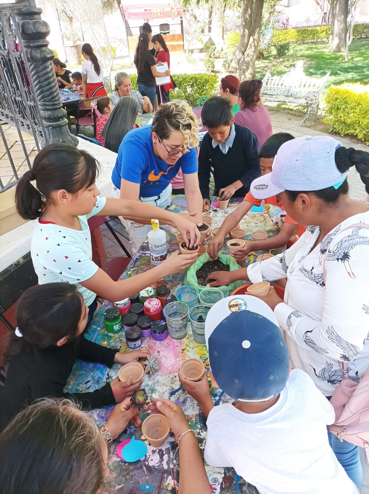 Actividad Cultural Comunitaria: Mural La biodiversidad de mi comunidad